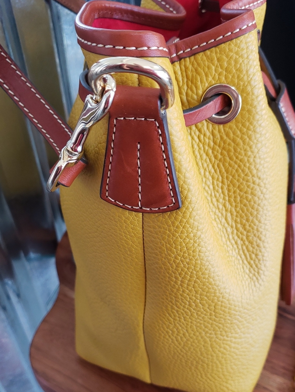DOONEY AND BOURJE KENDALL Yellow Leather Drawstring Bucket Bag with Brown Trim - Picture 3 of 6